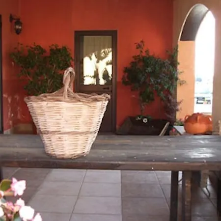 Farm stay Le Terre Di San Domenico Villasmundo