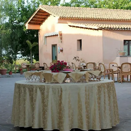 Le Terre Di San Domenico * Villasmundo