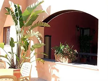 Le Terre Di San Domenico * Villasmundo